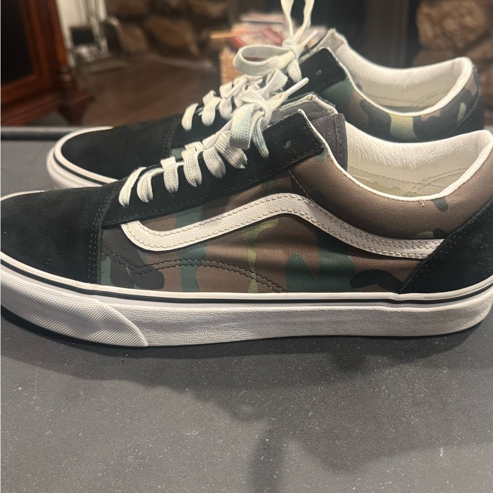VANS Old Skool Black & Woodland Camo